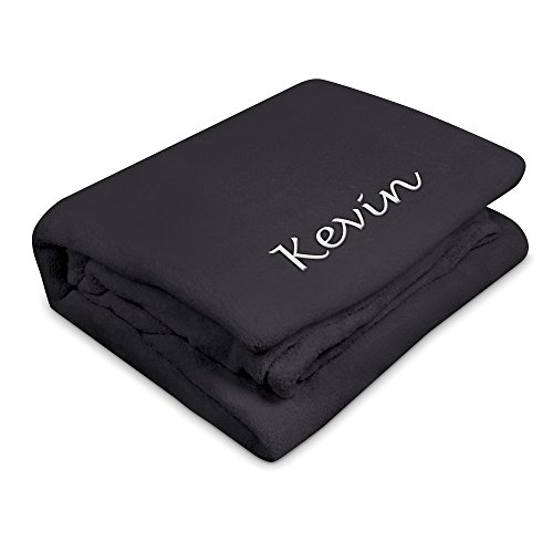 digital print Kuscheldecke mit Namen Kevin Bestickt - Farbe Anthrazit - personalisierte Decke, Wolldecke digital print Kuscheldecke mit Namen Kevin Bestickt - Farbe Anthrazit - personalisierte Decke, Wolldecke von digital print