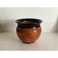 Vintage Blumentopf, Fuchs Braun, Mit Schwarzem Rand Glasierte Keramik. Übertopf, Klassisch Bauchig, Kragen-Rand. Glänzende Wurzelholz-Optik von doobidooVintiques