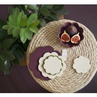 Blüte Filz Deckchen - Untersetzer Tassenuntersetzer Vegan & Waschbar Farbwahl Blume Blüte Filz Deckchen - Untersetzer Tassenuntersetzer Vegan & Waschbar Farbwahl Blume von doppelidee