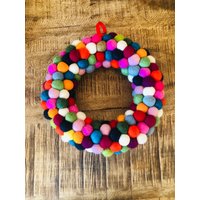 Kranz- Türkranz- Ostern- Filzkugeln- Tischkranz- Frühling- Sommer -Kunterbunt- Dänsich - Deko von dorfmadlcom