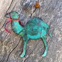 Camel Kupfer Grünspan Ornament - Handgefertigt in The Copper State | Arizona Usa Dos Damas Designs von dosdamasdesigns