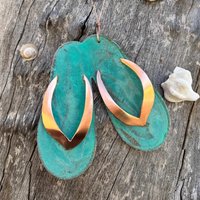 Flip Flops Riemen Sandalen Kupfer Grünspan Weihnachtsverzierung - Handgefertigt in The Copper State | Arizona Usa Dos Damas Designs von dosdamasdesigns