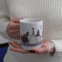 Tasse Hühnerkränzchen | Kaffee Tee Schokolade Drachenfederdesign von drachenfederDesign
