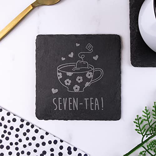 Quadratischer Untersetzer aus Schiefer mit Gravur Seven-Tea – Geschenk zum 70. Geburtstag für Frauen, siebzigste Geburtstagsgeschenke für Mama, Oma, Getränkeunterlage von eBuyGB