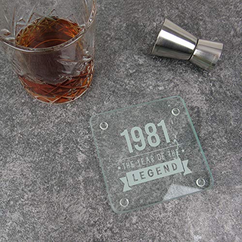 eBuyGB Drinks Mat, Placemat Quadratischer Glasuntersetzer mit Gravur 1980 Year of The Legend Design 40. Geburtstag für Ihn, Herren – vierzigsten Geschenk für Vater, Onkel, Bruder, Glas von eBuyGB