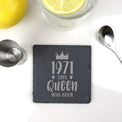 eBuyGB Drinks Mat, Placemat Untersetzer aus Schiefer mit Gravur 1971 This Queen was Born Design 50. Geburtstag Frauen – Geschenk für Mama, grau von eBuyGB