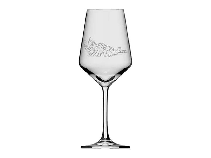 eXODA Weinglas Motiv niedliche Katze beim Spielen mit Gravur, Glas, Atemberaubende Darstellung von eXODA