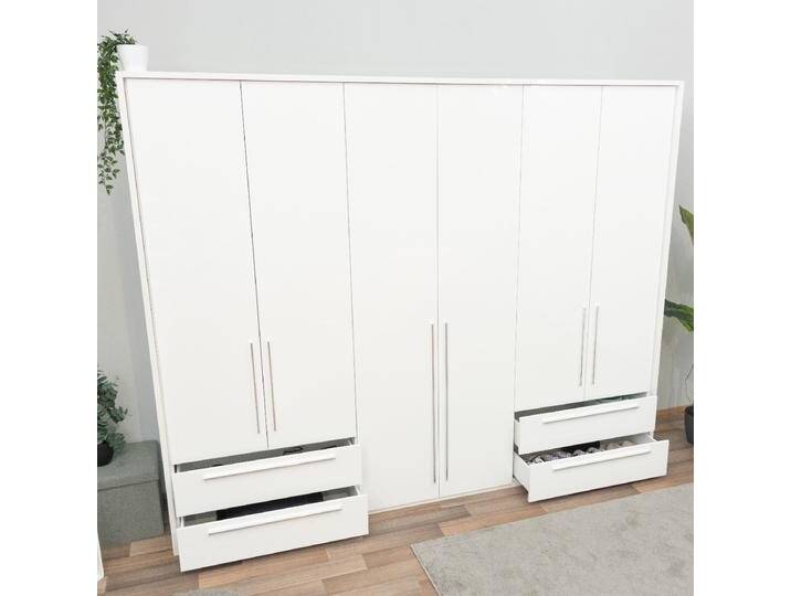 Drehtürenschrank / Kleiderschrank mit Rahmen Siumu 34, Farbe: Weiß / Weiß Hochglanz - 226 x 277 x 60 cm (H x B x T) von easyMÖBEL