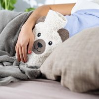 Kuschel Wärmflasche Tier Aus Extra Weicher Bio-Baumwolle Mit Hangesticktem Motiv - Süße Für Frauen & Kinder 4 Motive von easyandgreen