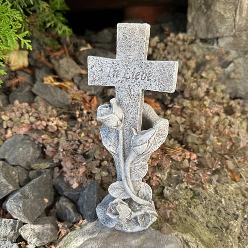eberin · Friedhof Grabvase · Grabblumenvase in massiver Steinoptik fürs Grab · Blumenvase · Grabvase mit Rosenranke und Kreuz In Liebe · grau antik · von eberin
