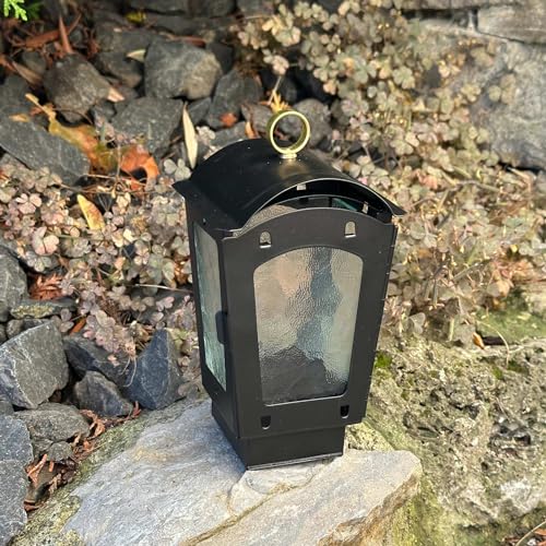 eberin · Laterne Semicirculatus · zierliche Grablaterne-Stahlblech · schwarz · mit Ring zum Hängen · 4 Glasscheiben · für Lichte bis 40 Stunden Brenndauer · Höhe: 21 cm eberin · Laterne Semicirculatus · zierliche Grablaterne-Stahlblech · schwarz · mit Ring zum Hängen · 4 Glasscheiben · für Lichte bis 40 Stunden Brenndauer · Höhe: 21 cm von eberin