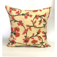 Rot Und Schwarz Floral Print Kissen, Rot Orange Blume Druck, Rote Baumwollkissen, Home Decor, Innenarchitektur, Kissen Werfen von ecarlateboutique