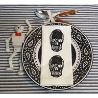 Totenkopf Servietten-Set Halloween Decor, 4Er-Set Totenkopf Servietten-Set Halloween Decor, 4Er-Set von ecarlateboutique
