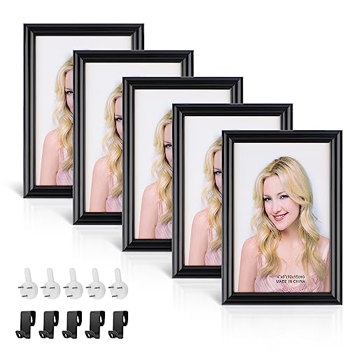 efuturetime 5 Stück Bilderrahmen 6 Inch Schwarz, Fotorahmen Kunststoff mit Bilderhake und Wandhaken, Portraitrahmen aus Plexiglas für Fotos, Urkunde, Dekoration, Stellen oder Hinhängen, 10x15cm von efuturetime