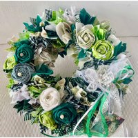 stoffkranz Rosen Grün-Weiss M von einfachschoen