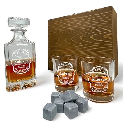 Whisky Geschenk Set Karaffe 700 ml und Gläser mit Gravur verschiedene Motive personalisiert Holzbox Whiskey Glas Dekanter (Motiv 4: Selection, Box mit 1 Karaffe, 2 Gläsern und 8 Whisky-Steinen) von elbedruck