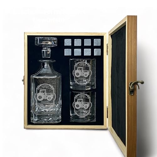 Whisky Set mit Gravur Traktor personalisiert Karaffe 700 ml und Gläser verschiedene Motive Landwirt Bauer Trecker Geschenkbox (Motiv 4: Klassisch, Box mit 1 Karaffe, 2 Gläsern und 8 Whisky-Steinen) von elbedruck