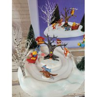 Dept 56 591552 Eislaufen Teich Winnie Puuh Dorf Weihnachten Dekor Animiert Selten von elegantcloset21