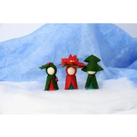 Winter 2. Mix 3 Set Jahreszeitentisch Kegelfiguren/Ilex, Weihnachtsstern, Tanne von elfenwiege