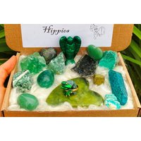 Dougla Tannensteine Grüne Kristallpackung, Stechpalme Chrystal Set, Adventssteine Geschenke, Rosenquarz Geschenkset, Rosa Und Lila Edelsteine von elfkendalhippies