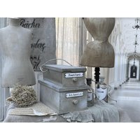 Duo Alte Holz Apothekerkisten Mit Deckel Im Original Lack Duo Alte Holz Apothekerkisten Mit Deckel Im Original Lack von elfloraart