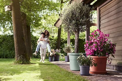 elho Algarve Cilindro Wheels 40cm – Großer Blumentopf für den Außenbereich – Pflanzgefäße – 100% recycelter Kunststoff - Grün/Thymian Grün von elho