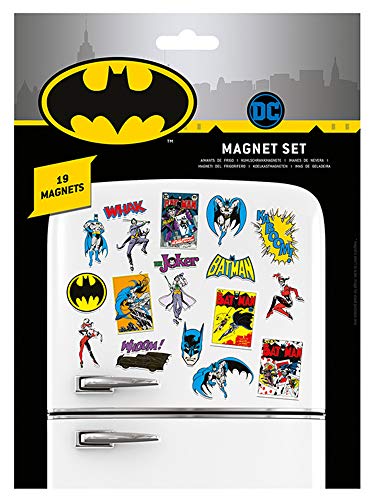 empireposter DC Comics - Batman Retro - Magnet Set - 19 Motive - Größe Verpackung 18x24 cm von empireposter