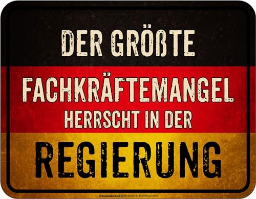 empireposter Magnet Spruch - Fun - Fachkräftemangel - Größe 9x7 geprägter Blechmagnet von empireposter