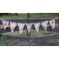 Upcycled Herr & Sackleinen Banner | Weiß Mit Grauem Filz Unterstützung - Öko-Hochzeit-Dekor von enduredesigns