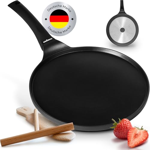 endusor Crepe Pfanne Induktion 26cm mit 3-facher Antihaftbeschichtung inkl. Spatel & Verteiler aus deutschem Buchenholz- Pfannkuchenpfanne für ALLE Herdarten - Flache Crepes Pfanne (OHNE PFOA + PFOS) von endusor
