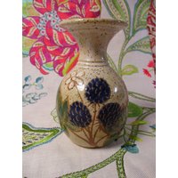Vtg 1970 Studio Keramik Vase Signiert Sy | Sty Bemalt Glasierte Relief Von Brombeeren - Vey Nizza von epherma