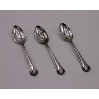 3 Teaspoons in Tremont Von Rogers 3 Teaspoons in Tremont Von Rogers von ercubed
