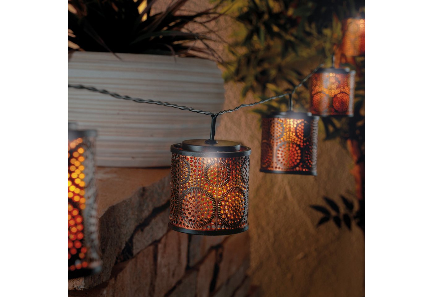 esotec LED-Lichterkette Marokko 8 Laternen Solar 2m +2m Kabel 2500K kupfer/gold 102803 esotec LED-Lichterkette Marokko 8 Laternen Solar 2m +2m Kabel 2500K kupfer/gold 102803 von esotec