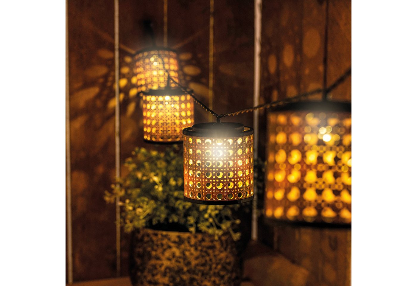 esotec LED-Lichterkette Solarkette 8 Rattan-Körbchen 2,4m +Zuleitung 2m 2500K outdoor 102800 von esotec