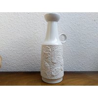 Vintage Vase Schumann Arzberg Bavaria - Biskuit Porzellan Weiß 60Er Jahre Relief Dekor Blätter Mid Century Design Elegant von everglaze