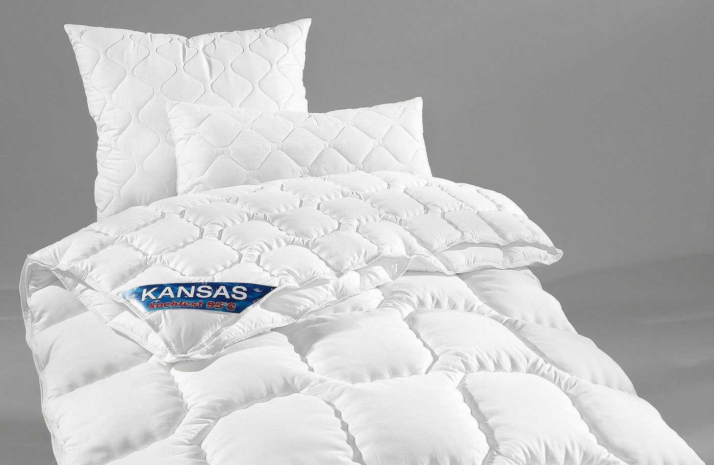 fan Microfaserbettdecke Kansas, Füllung: Polyesterfaser, Bezug: 100% Polyester, Bettdecke in 135x200 cm und weiteren Größen, für Sommer oder Winter fan Microfaserbettdecke Kansas, Füllung: Polyesterfaser, Bezug: 100% Polyester, Bettdecke in 135x200 cm und weiteren Größen, für Sommer oder Winter von fan