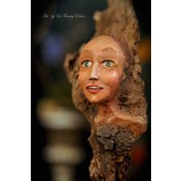 Baumnymphe Skulptur. Ton - Und Holzschnitzerei Von Feenfabrik Visionärer Künstler Dr. Franky Dolan | Figurative Skulpturale Kunstpuppe Ooak von faefactory