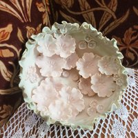 Art Nouveau Majolika Wohl Frankreich 1910 Blumen Schale 3D Handarbeit Jugendstil Wunderschön Antik Gefäß Cottage Lamdhaus Brocante von fairytailjewelry