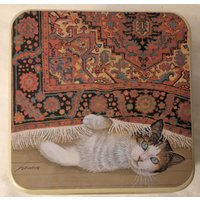 1982 Vandor Lowell Herrero Katze Metalldose Blue Eyed Cat Perserteppich Metall Aufbewahrungsdose von familyjewelsatlanta