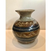 Schöne Vintage Studio Kunst Keramik Vase Topf Hippie Boho Künstler Signiert Kobalt Blau Braun Gewellt Design Steingut von familyjewelsatlanta