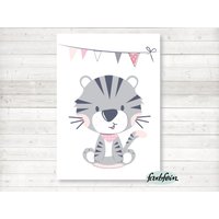 Bilder Kinderzimmer Poster Kinderbild Kinderzimmerbild Süßer Tiger/A4/Weiß/Rosa Bilder Kinderzimmer Poster Kinderbild Kinderzimmerbild Süßer Tiger/A4/Weiß/Rosa von farbfein