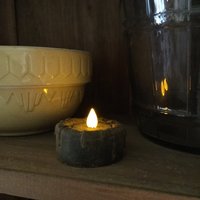 Geschwärztes Bienenwachs Kerzenleuchter/Batterie-Teelicht #526 von farmfieldprimitives