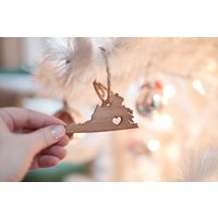 Virginia Ornament - State Ich Bambus Autospiegel Herz Virginia Ornament - State Ich Bambus Autospiegel Herz von farmhousemoon