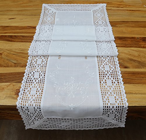 Tischläufer aus schöner Landhaus Serie Stickerei mit Häkelspitze in weiß Tischdecke gehäkelt & Bestickt Country Chic Typ368 von fashion and joy