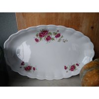 Vintage Porzellan Blüten Dekor Große Servierplatte Servierteller 34x21cm Weiß Blumendekor Vintage Porzellan Blüten Dekor Große Servierplatte Servierteller 34x21cm Weiß Blumendekor von sinteins