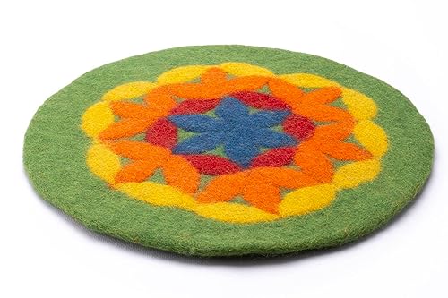 feelz Filzkissen Sitzkissen rund Filz Blume des Lebens bunt 100% Wolle 35 cm Höhe 1 cm Handarbeit (Grün) von feelz