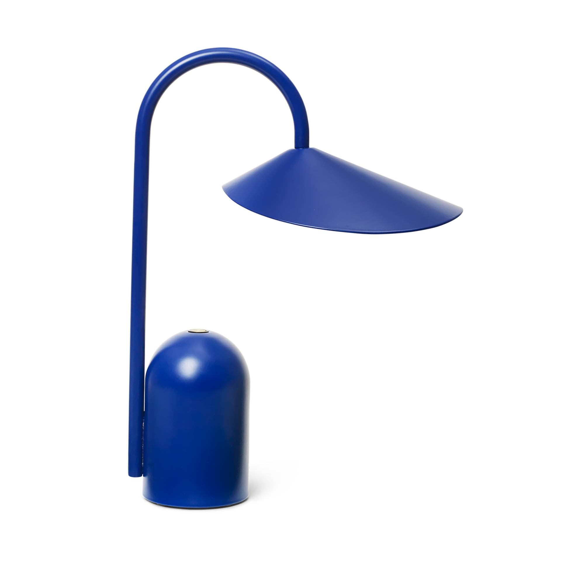 ferm LIVING - Arum Portable Tischleuchte mit Akku - hellblau/pulverbeschichtet/BxHxT 14,5x30x21cm/220-240V/3W/240lm/2700K/CRI >90/dimmbar/mit USB Kabe von ferm LIVING