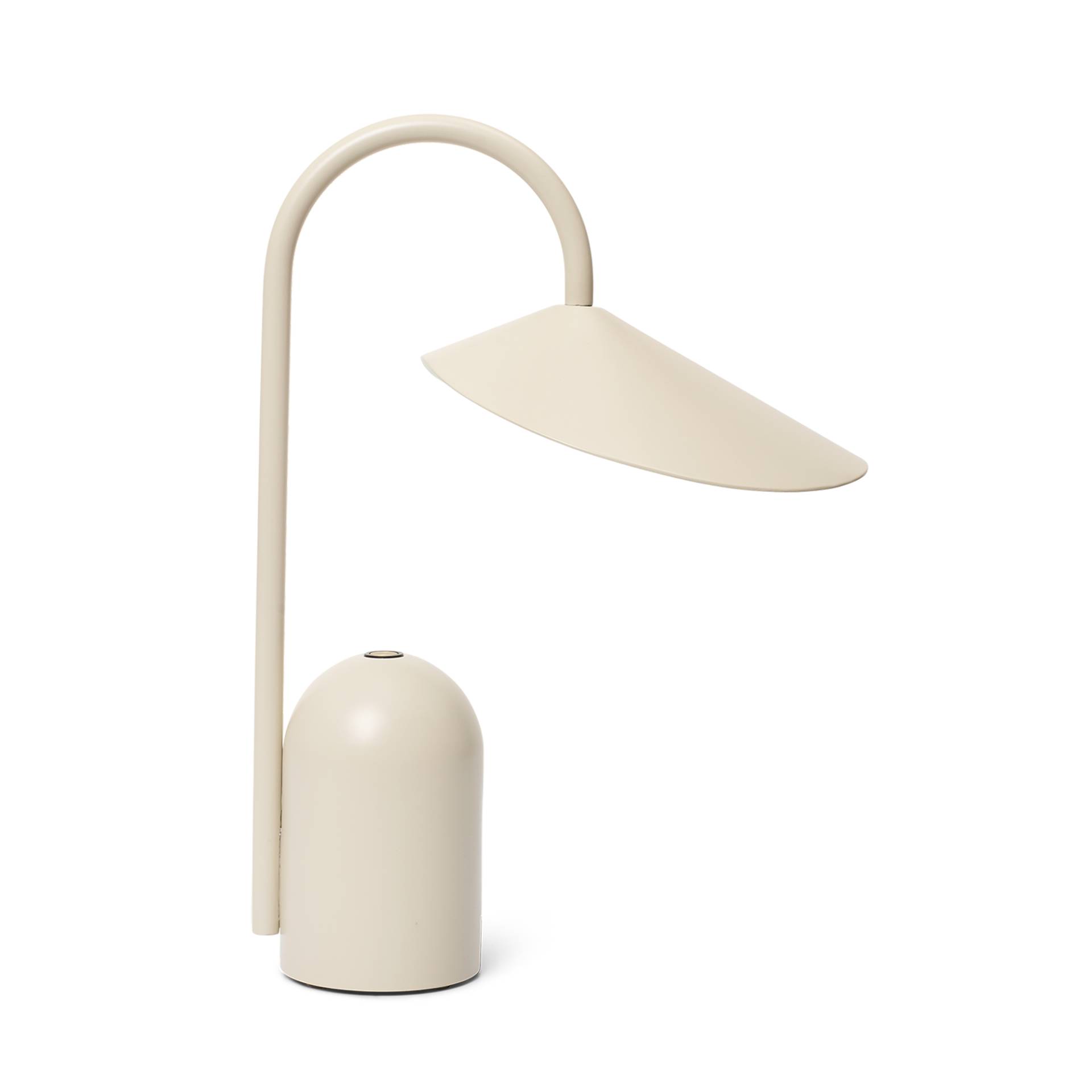 ferm LIVING - Arum Portable Tischleuchte mit Akku - kaschmir/pulverbeschichtet/BxHxT 14,5x30x21cm/220-240V/3W/240lm/2700K/CRI >90/dimmbar/mit USB Kabe von ferm LIVING