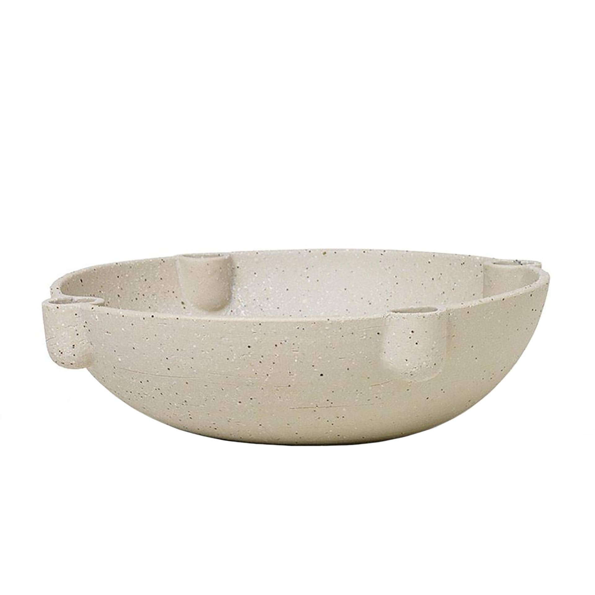 ferm LIVING - Bowl Kerzenständer Keramik L - hellgrau/H x Ø 6,8x27cm von ferm LIVING