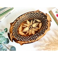Vintage Geschnitzter Holzteller Oder Tablett Mit Ausgeschnittenem Design Aus Den 1970Er Jahren von fetchandsow